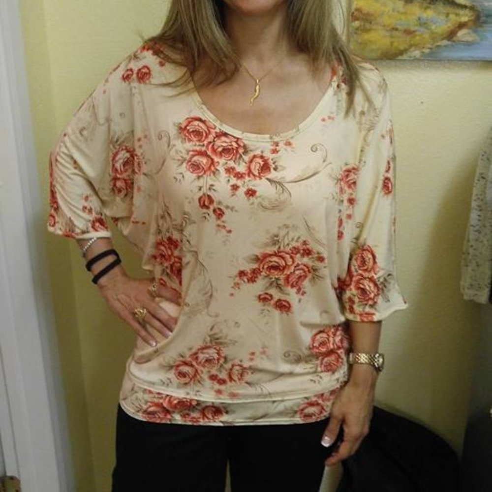 6 Degrees Fuller Figure Antique Floral Dolman Top